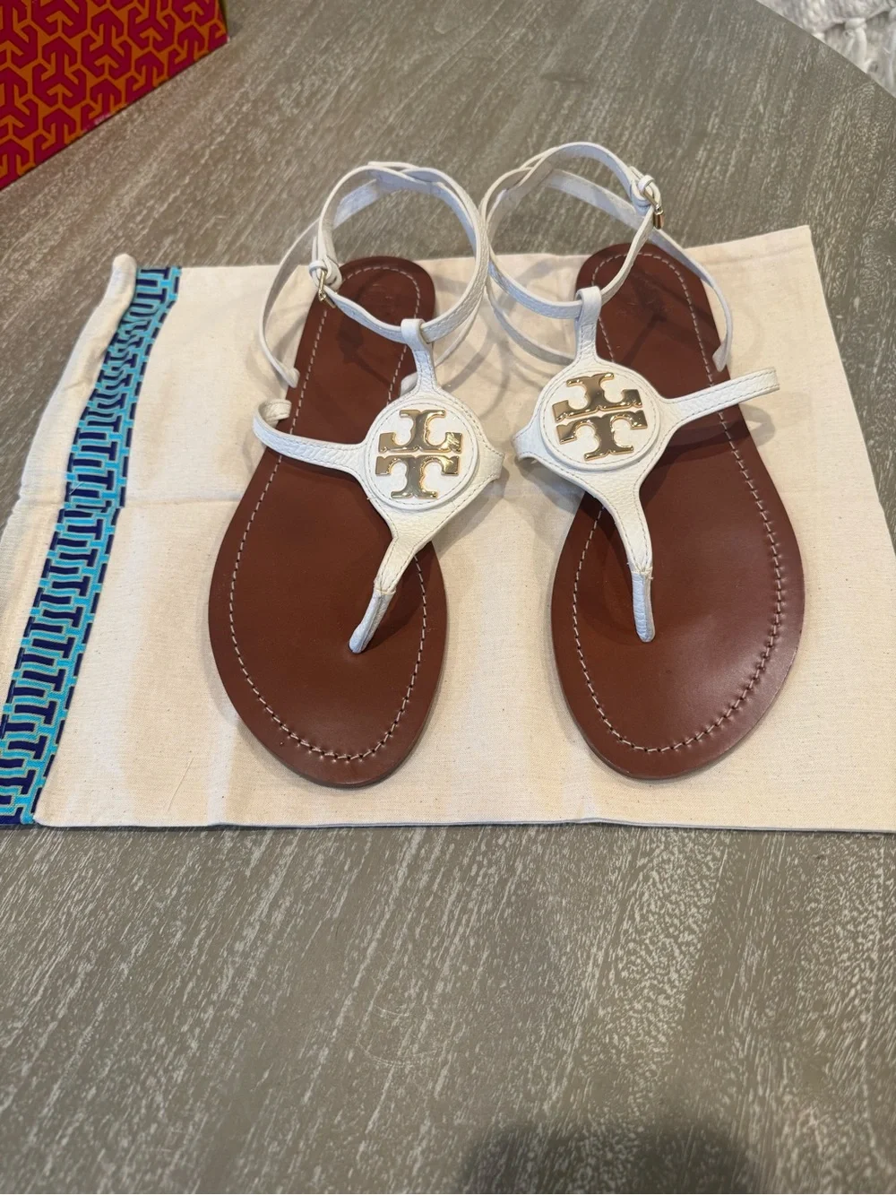 Tory Burch White Leather Logo Thong Sandals with Brown Footbed